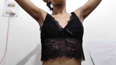 Lady shows here Goddess body