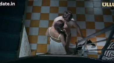 Desi Bhabhi Ke Bade Bade Boobs_1.