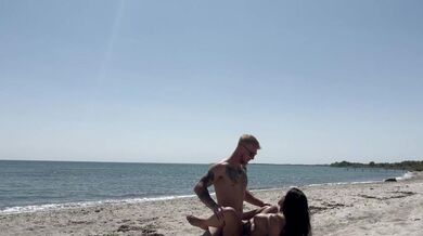 Vil du se resten af videoen? Så hop ind på vores Twitter! If.. by themiixedcouple from OnlyFans | Coomer