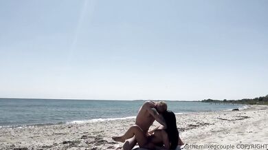 Vil du se resten af videoen? Så hop ind på vores Twitter! If.. by themiixedcouple from OnlyFans | Coomer