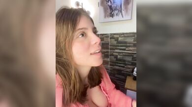 Alice Having A Fun