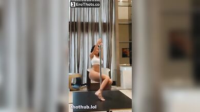 Malu Trevejo Bare ass pole dance