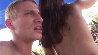 HUSH PASS - The Everglades Get Extra Sticky When Shanes World Is In Town