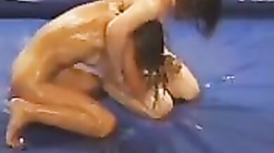 Melanie vs Christie.mp4