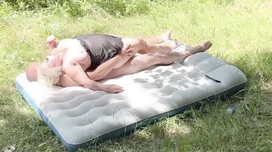 AMATEUR GRANNY PORN: MARRIED GRANNY SWALLOWING CUM ANAL-TO-MOUTH CAM1 4of4