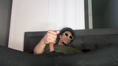 HOT BBC LATE NIGHT SOLO HUGE CUMSHOT!