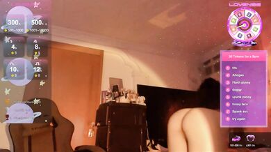 RICH SKINNY GIRL DOES SENSUAL DANCE FOR HER BOSS.