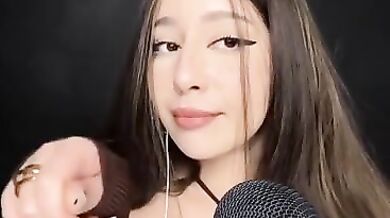 asmr mouth sounds tongue licking