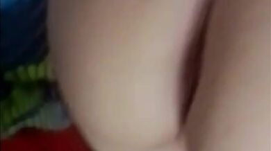 Una mamada antes de ponerla de perrito