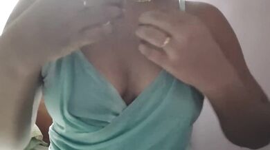 Hot College Girl Natural Tits Play ටික්ටොක් බඩුව ගෙඩි මිරිකලා ගත්තු ආතල්