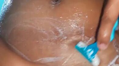 Hot Model Lucy Shaving Hairy pussy ටික්ටොක් වේස බඩුව කිම්බෙ මයිල් බානවා ලීක්