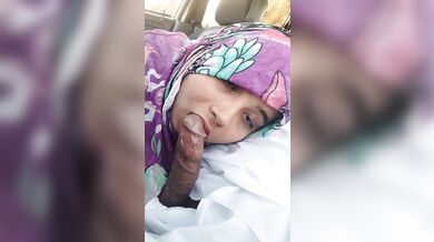 Lover Sucking Cock In Car