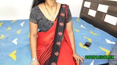 Komal ne hair cutting ke liye pooja salon se stylish bulaya tha