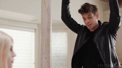 Boy Fucks Teen Shemale Slut Izzy 4k - Izzy Wilde