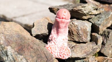 Rockman is the girthy Dwarf dildo you've been looking for (Review!)