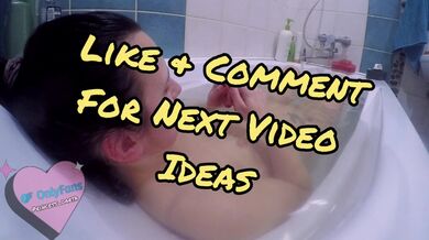 Beautiful Teen Enjoying Bath And Exploring Sexy Underwater Body