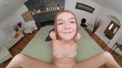 Della Cate Remembers Your Romantic Holiday To Barcelona And Multiple Orgasms You Gave To Her