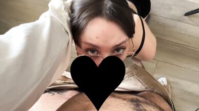 cute gf sucks my dick while I try to work FINALE / soft porn CUMSHOT FACEFUCK