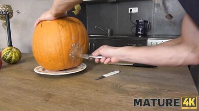 MATURE4K. Charmer gives muff to stepson for hot bonking in the kitchen