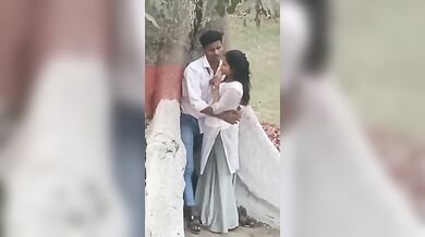 Viral Tamil College Lover Outdoor Romance Secretly Recorded