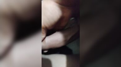 hermosa culona en cama no me resisto y me la cojo rico hasta acabar dentro de su vagina