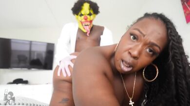 Thixen Vixen - Gibbana Pt. 2 The Teller. With Gibby The Clown