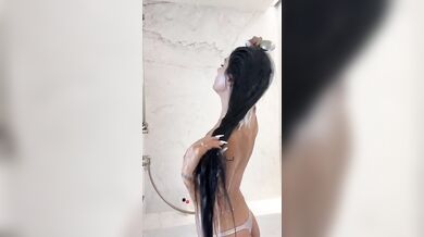 Get Ready - Mia Khalifa