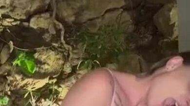 French slut Tiffany Leiddi blows for her pleasure