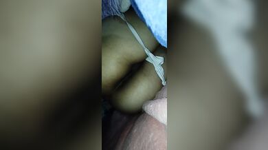 Juegan con mi vagina toda humeda... me dejaron muy caliente