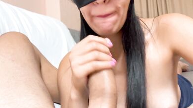 Le chupo la polla a mi vecino mientras mi novio no está en casa - 4K 60fps