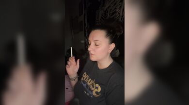 Bed time smoke sesh- full vid going on OF