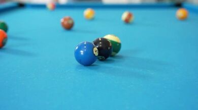 He Returns Home Where Step Mother & Step Sis Are Waiting - Peter Green (Nina Dolci)