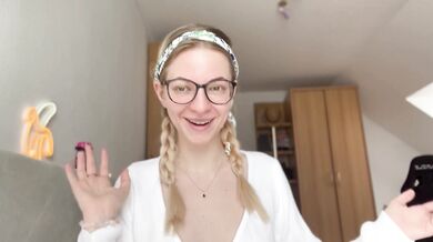 Pros and Cons of being in a Female Led Relationship (for both genders)