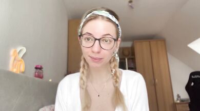 Pros and Cons of being in a Female Led Relationship (for both genders)