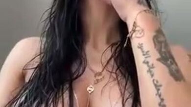 Mia Khalifa Desnuda Tetas
