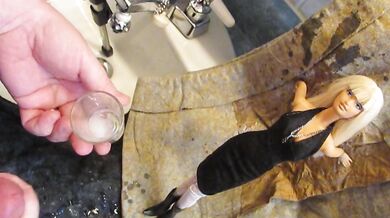 2019 Savannah "Bathroom Shot Of Cum" full session