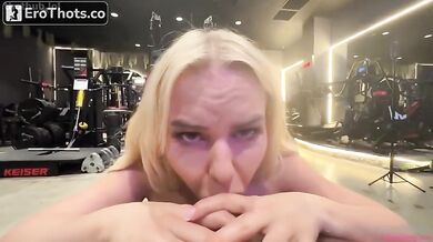 Slimthick Vic Risky Sex In The Public Gym With BBC