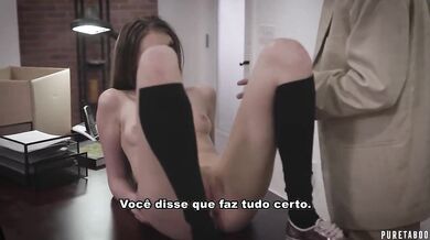 Ofereceu A Enteada Novinha Para Não Ser Demitido Da Empresa - Legendado