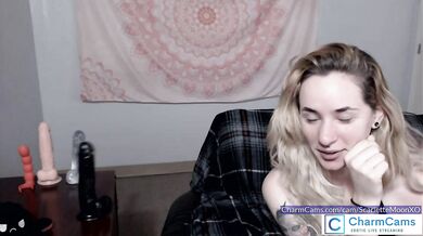 It is that simple to become close to her watch- click - connect! Live Chat Show