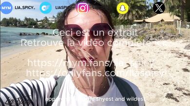 Vlog à Maurice, baise sur une plage publique et éjac sur des lunettes