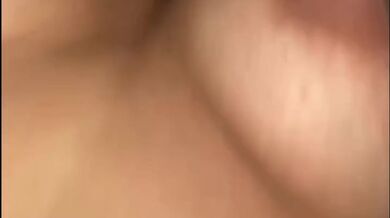 puta colombiana saltando sobre la polla de su hermnastro