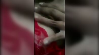 Safada se exibindo na camisola sexy