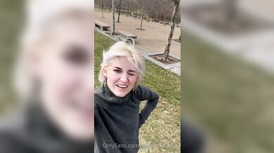 hold on i like this video better and it’s cold ? but not? ha.. by wanderlust887 from OnlyFans | Coomer