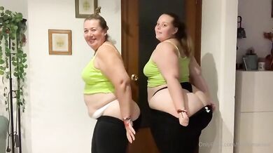 VIDEO WITH MOM? by twinsmaison from OnlyFans | Coomer