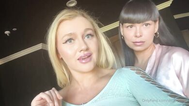 ***? NEW VIDEO ALERT ?*** Whats better than one hot girl cu.. by daddydeelz from OnlyFans | Coomer