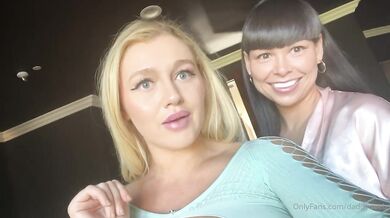 ***? NEW VIDEO ALERT ?*** Whats better than one hot girl cu.. by daddydeelz from OnlyFans | Coomer