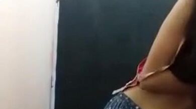 College Girl Showered Video Call Viral Sex Video Desi Indian