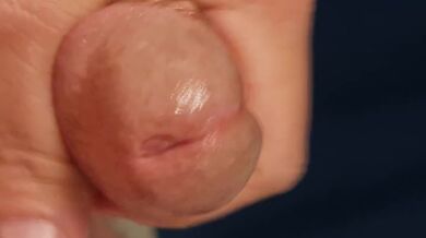 Girls look at my spike hard with a big squirt. Watch my 8K video give me a like