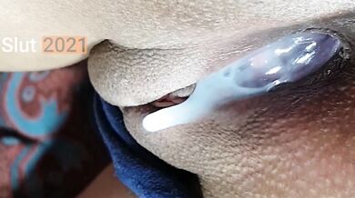 Upss !!! The amateur's pussy will be full of cum !!