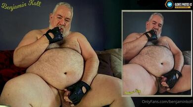 Morning guys! Heres the 2nd gloves video as promised! ?? .. by benjaminkoll from OnlyFans | Coomer (Bonny Anderson)